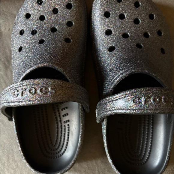 Women’s Black/Silver Glitter Crocs 🐊 - Picture 4 of 6